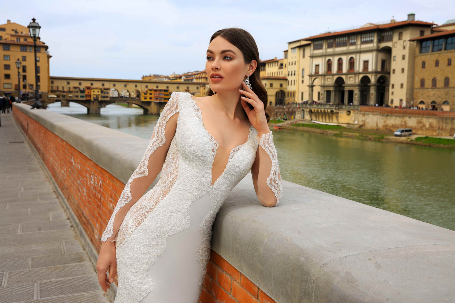 Giulia Gonzaga — wedding dress by Innocentia