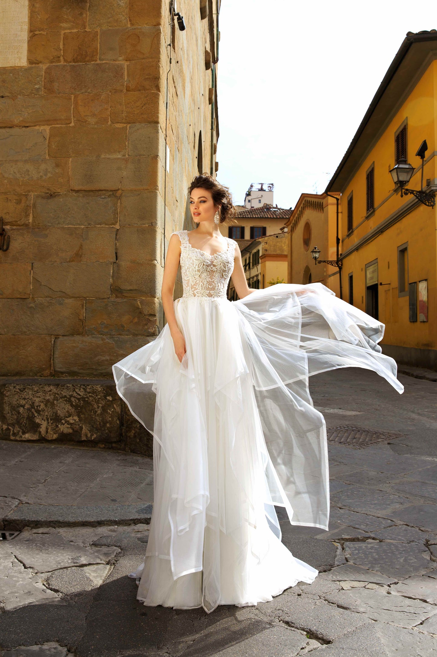 Lucrezia Tornabuoni — wedding dress by Innocentia