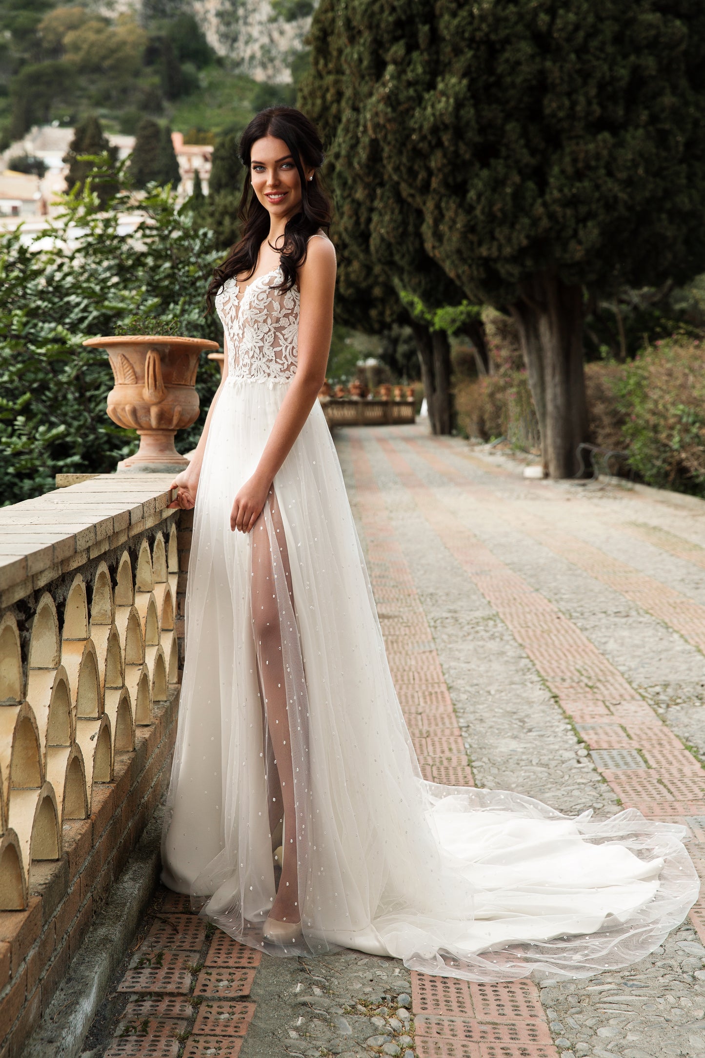 Giovanna — wedding dress by Innocentia