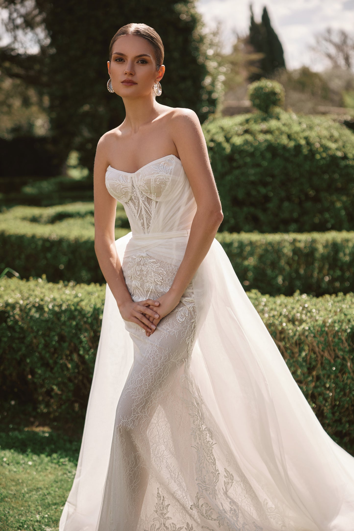 Ludovica — wedding dress by Innocentia