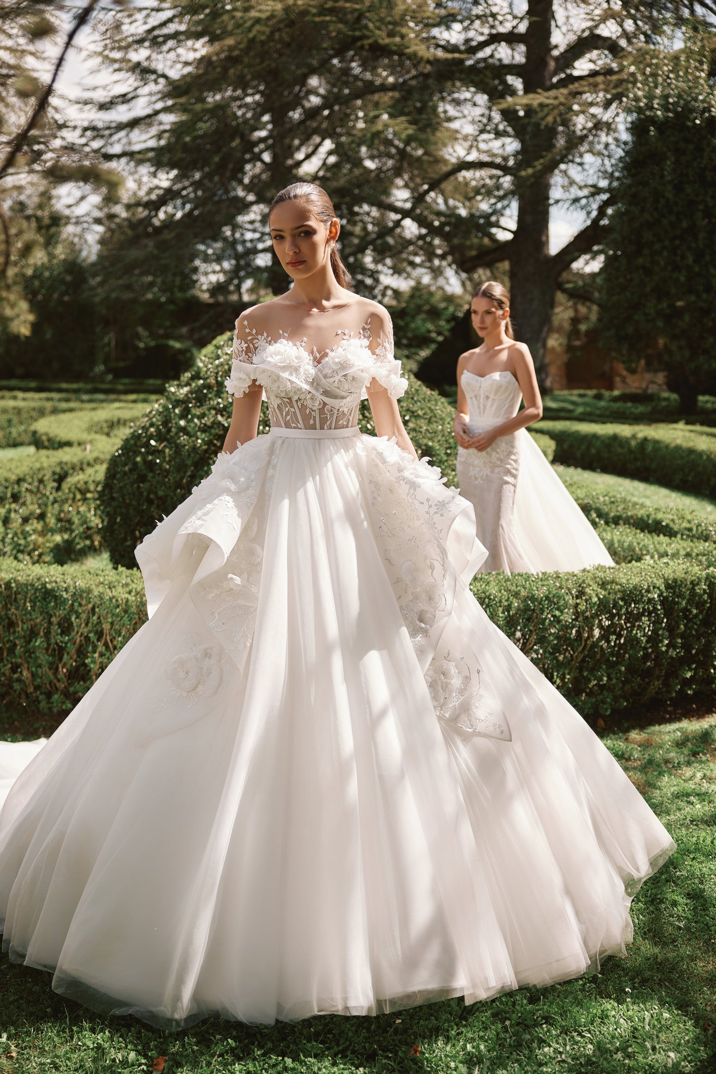 Maria Fortuna — wedding dress by Innocentia