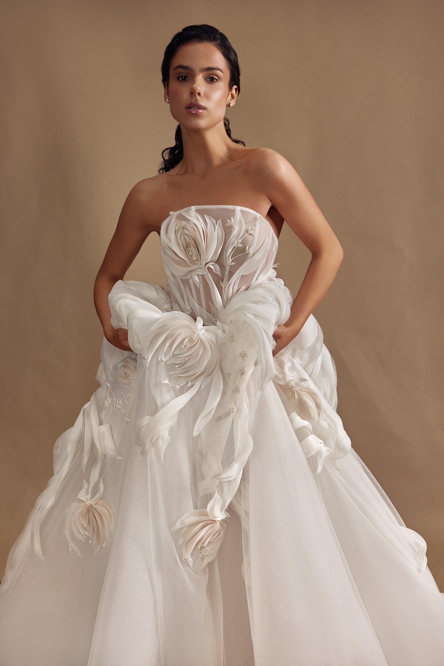 Fernande Olivier — wedding dress by Innocentia