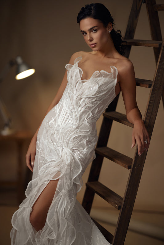 Isabella Brant — wedding dress by Innocentia
