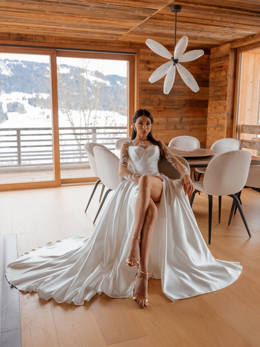 Alba — wedding dress by Innocentia