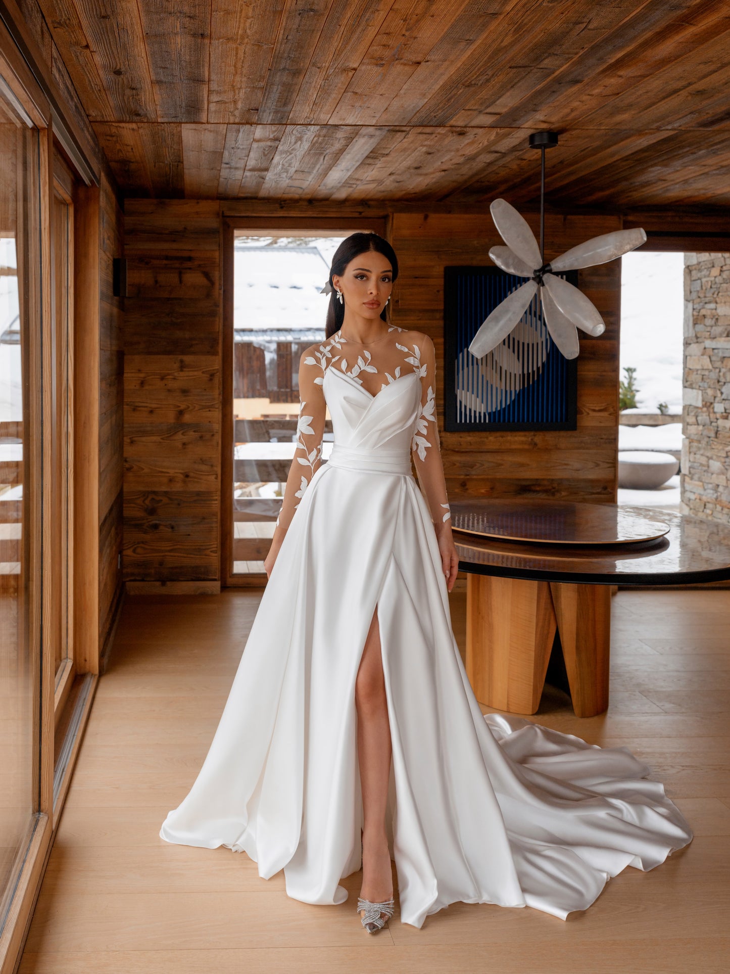Alba — wedding dress by Innocentia