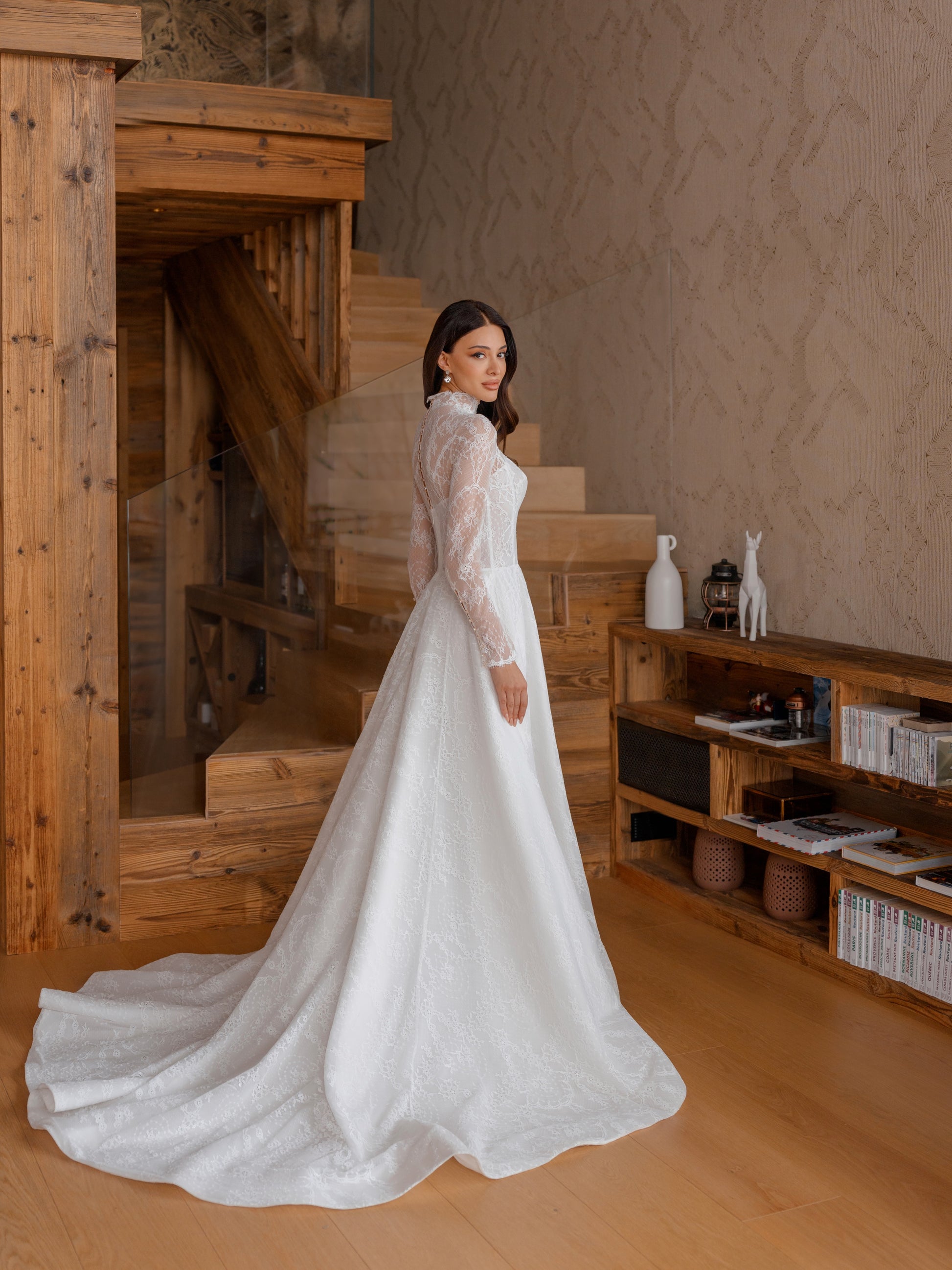 Apolline — wedding dress by Innocentia