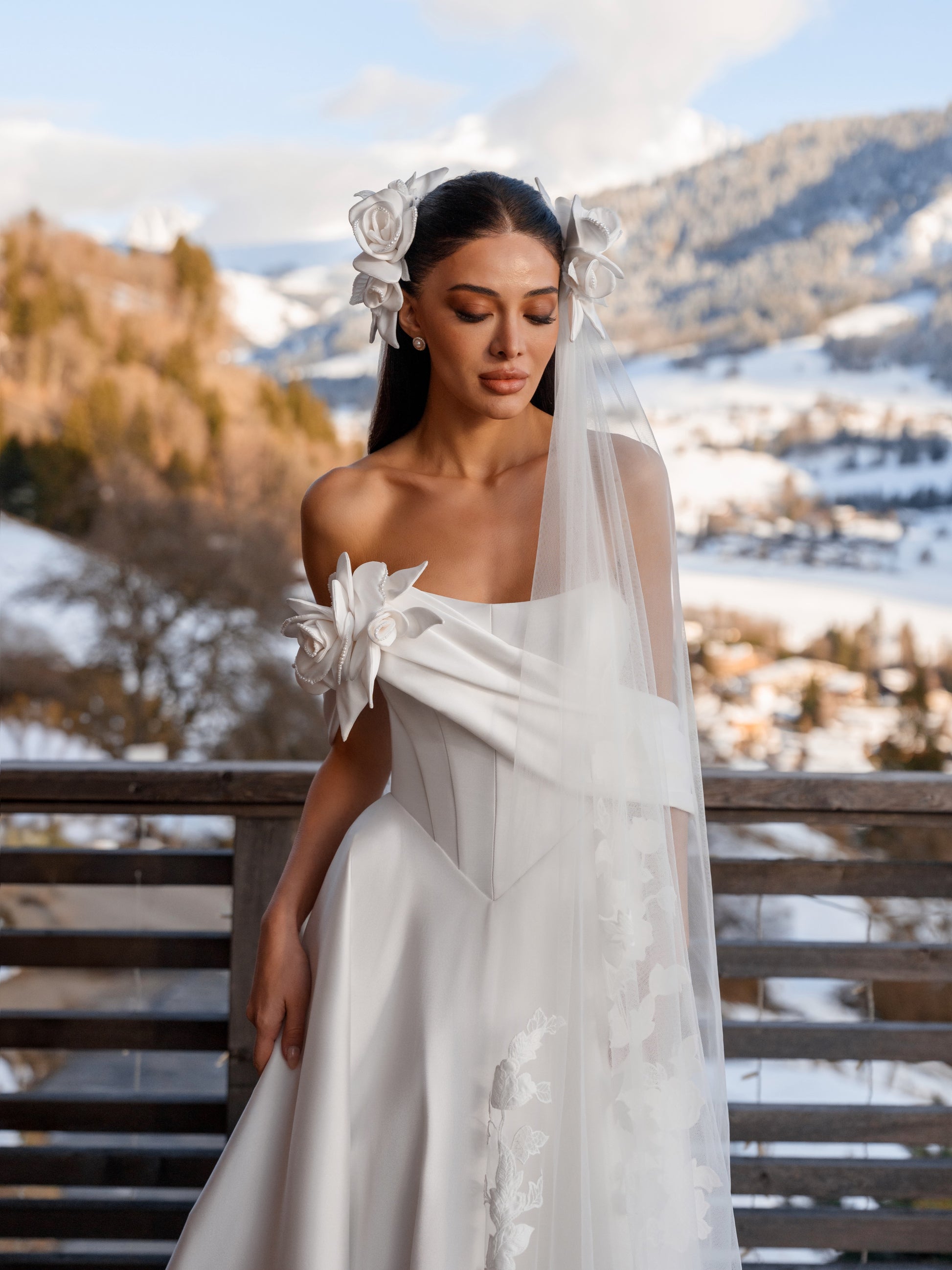 Berenice — wedding dress by Innocentia