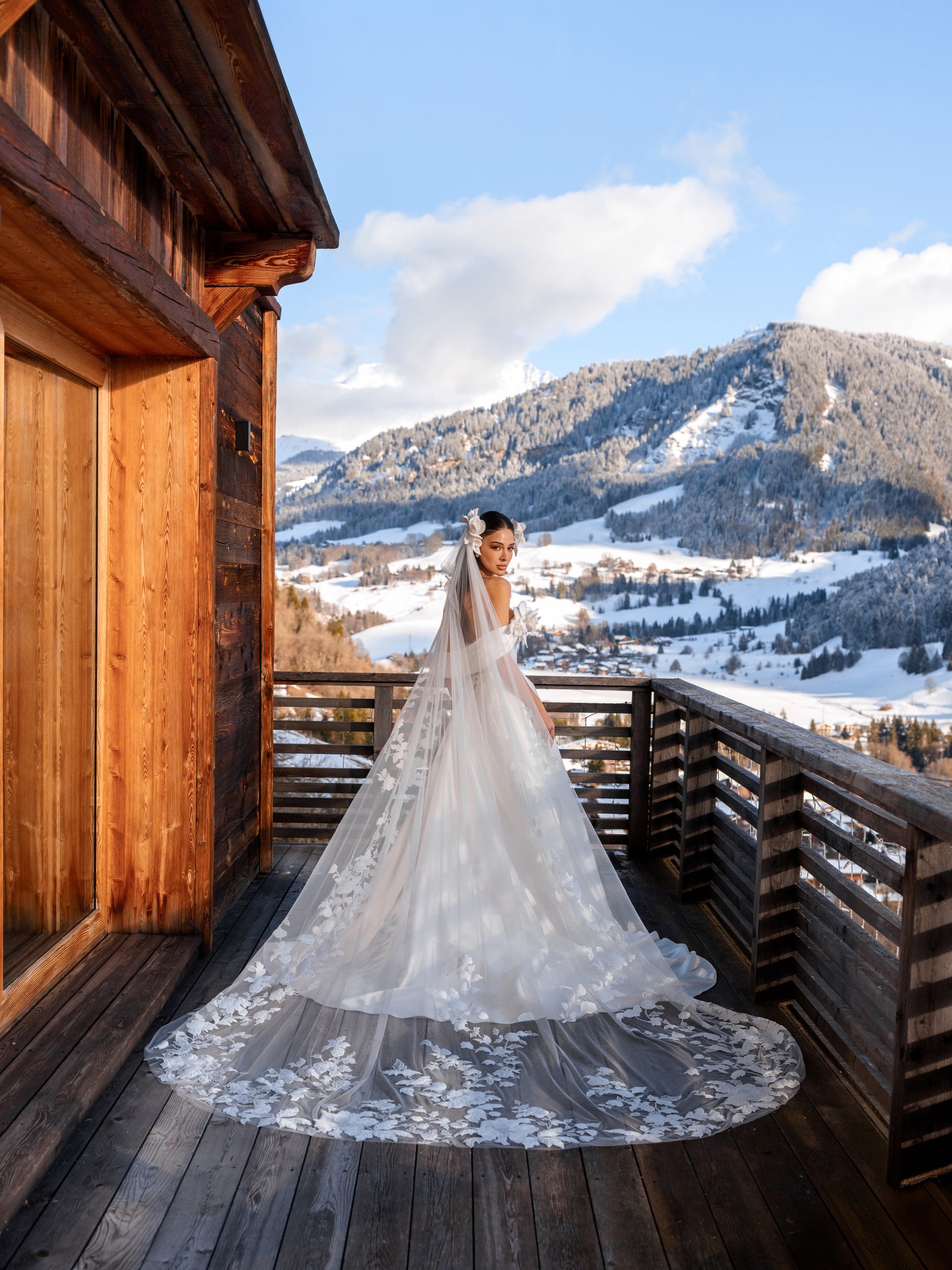 Berenice — wedding dress by Innocentia