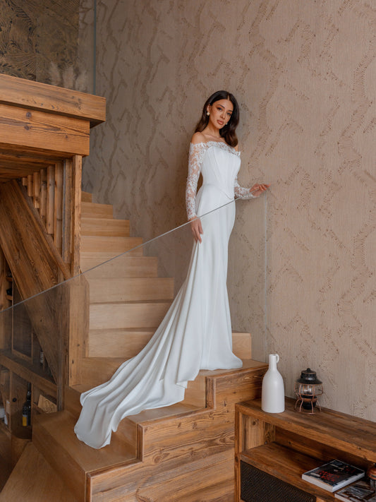 Celine — wedding dress by Innocentia