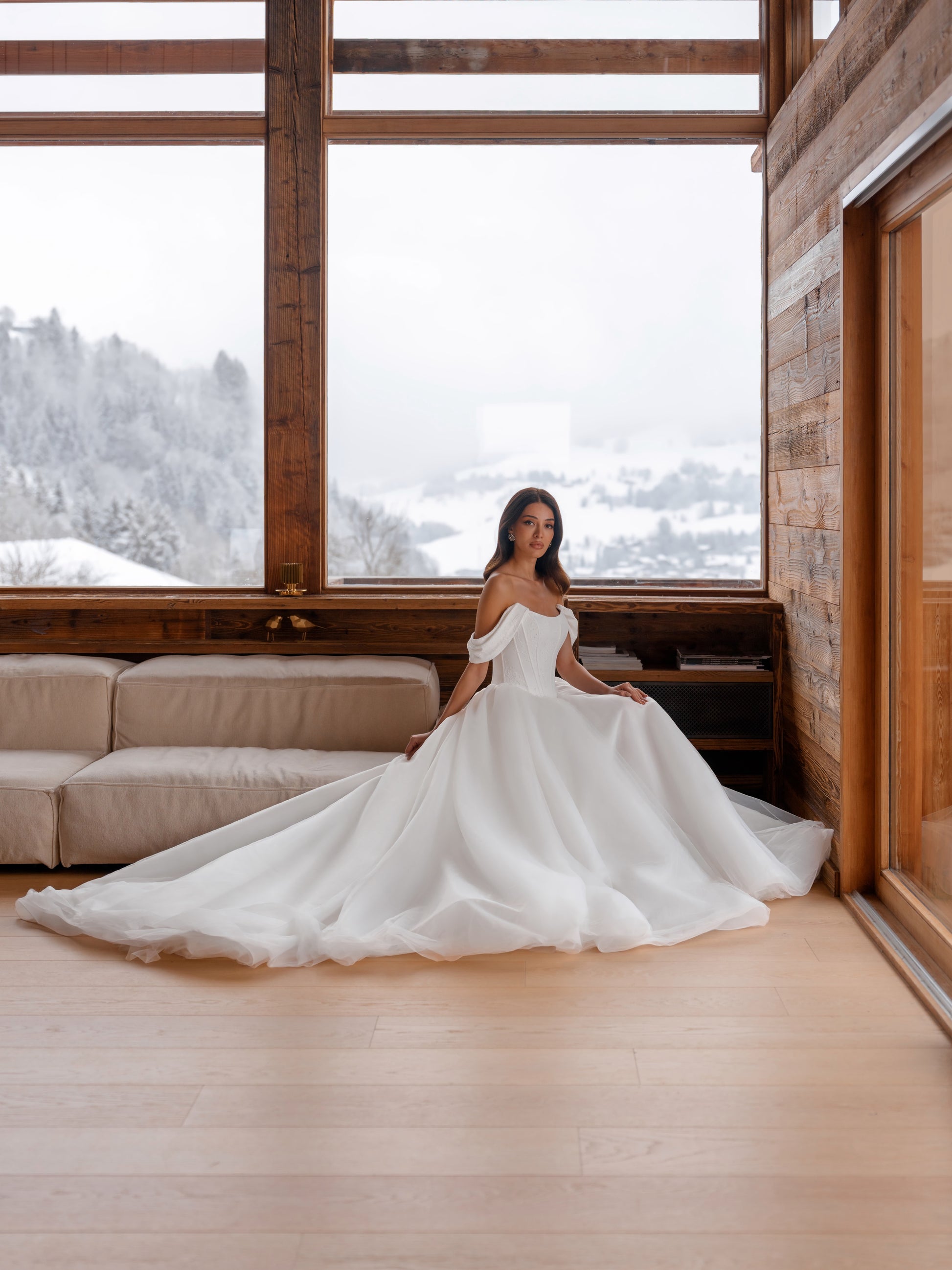 Clemence — wedding dress by Innocentia