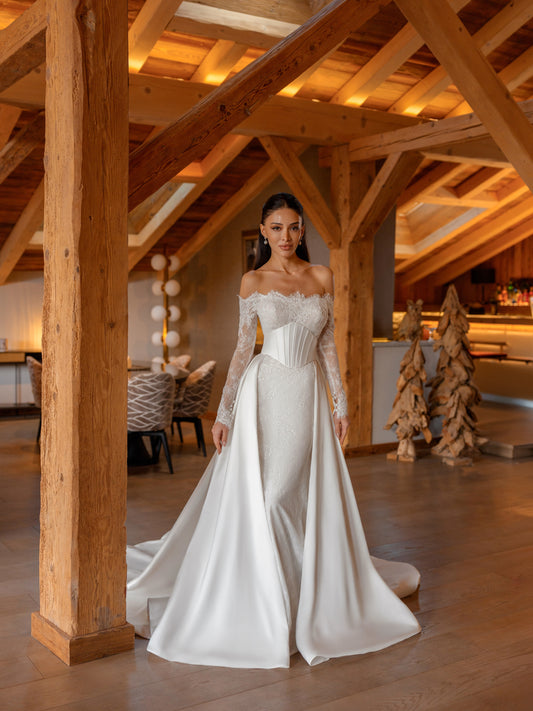 Lea — wedding dress by Innocentia