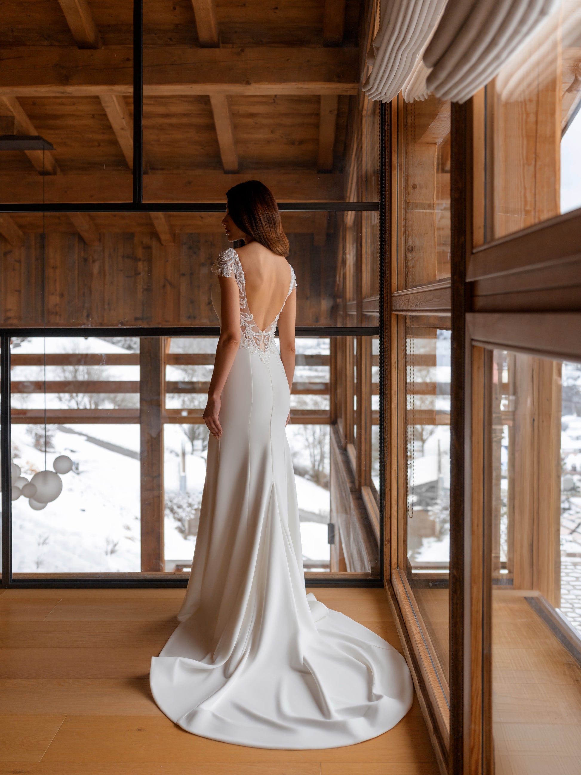 Leontine — wedding dress by Innocentia