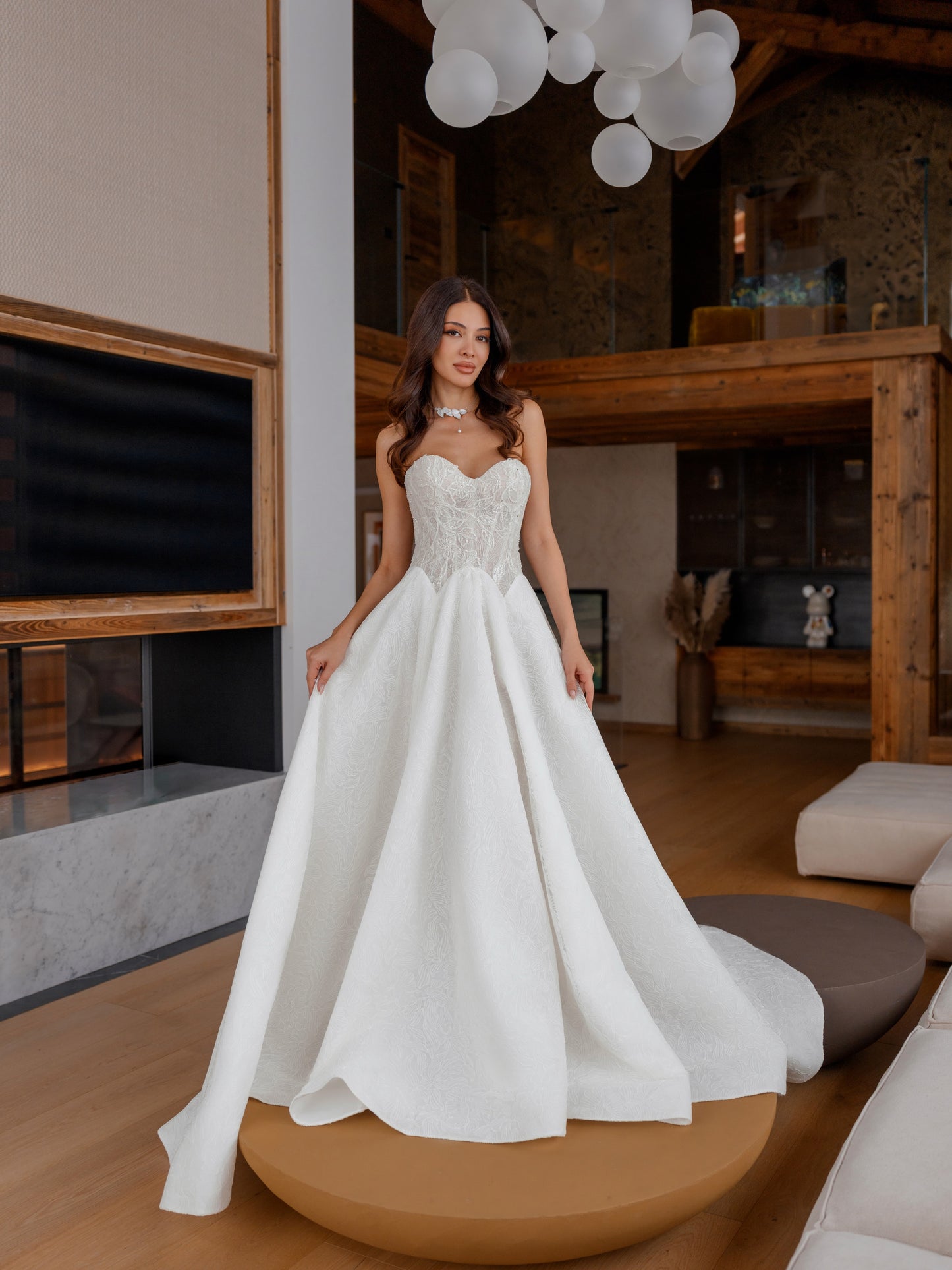 Ninon — wedding dress by Innocentia