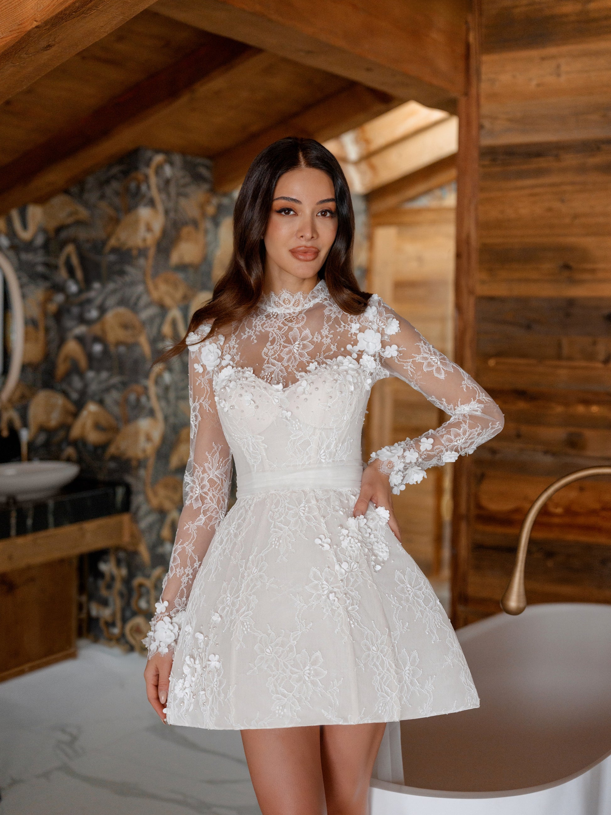 Phiomene — wedding dress by Innocentia